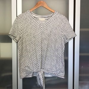 Strip tie front T-shirt